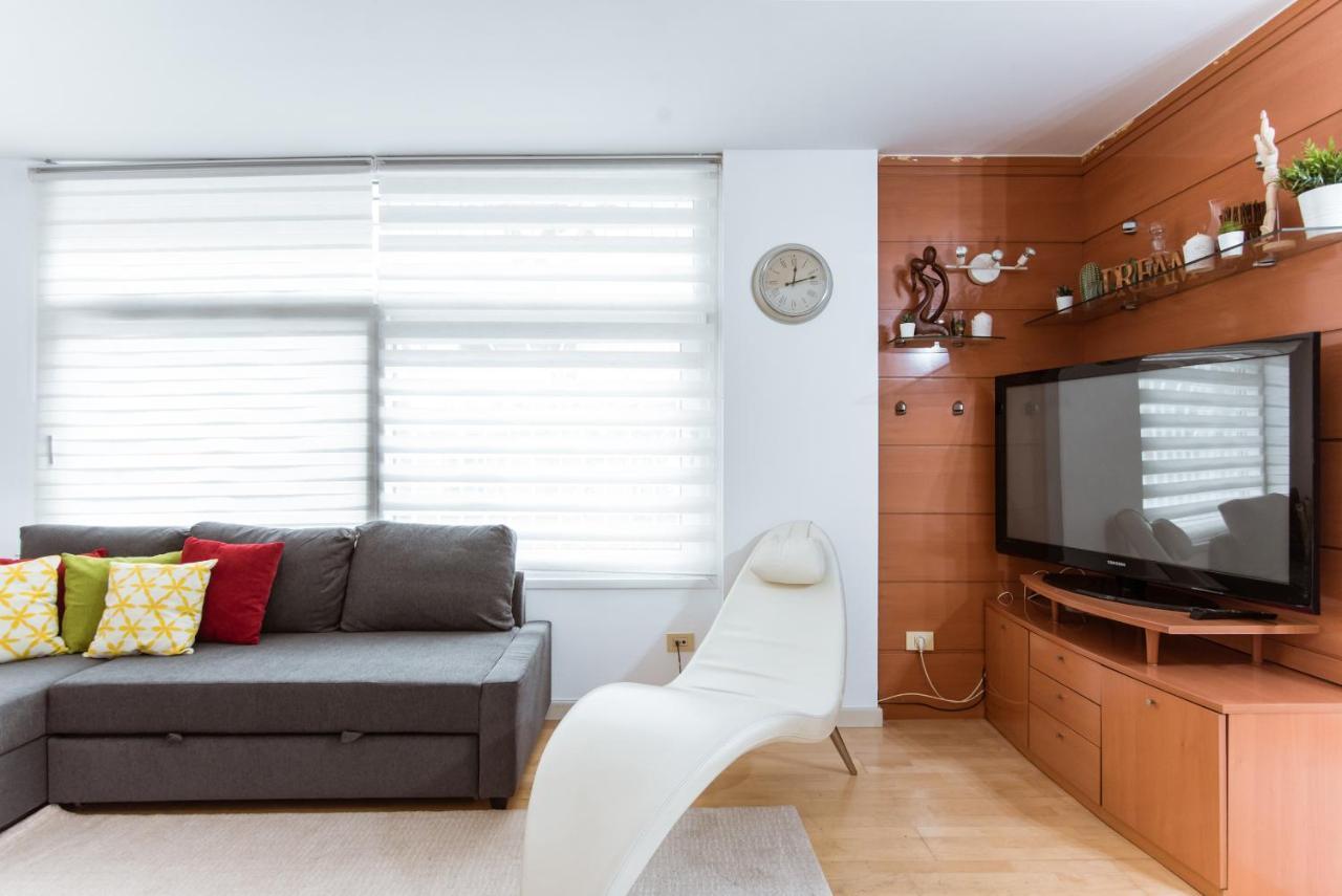 Two Bedroom Townhouse Within 10Min Walk From Beach Барселона Экстерьер фото