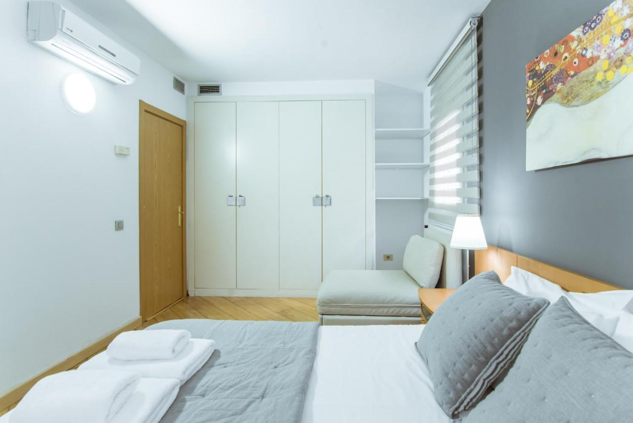 Two Bedroom Townhouse Within 10Min Walk From Beach Барселона Экстерьер фото