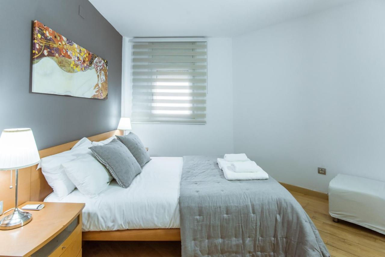 Two Bedroom Townhouse Within 10Min Walk From Beach Барселона Экстерьер фото