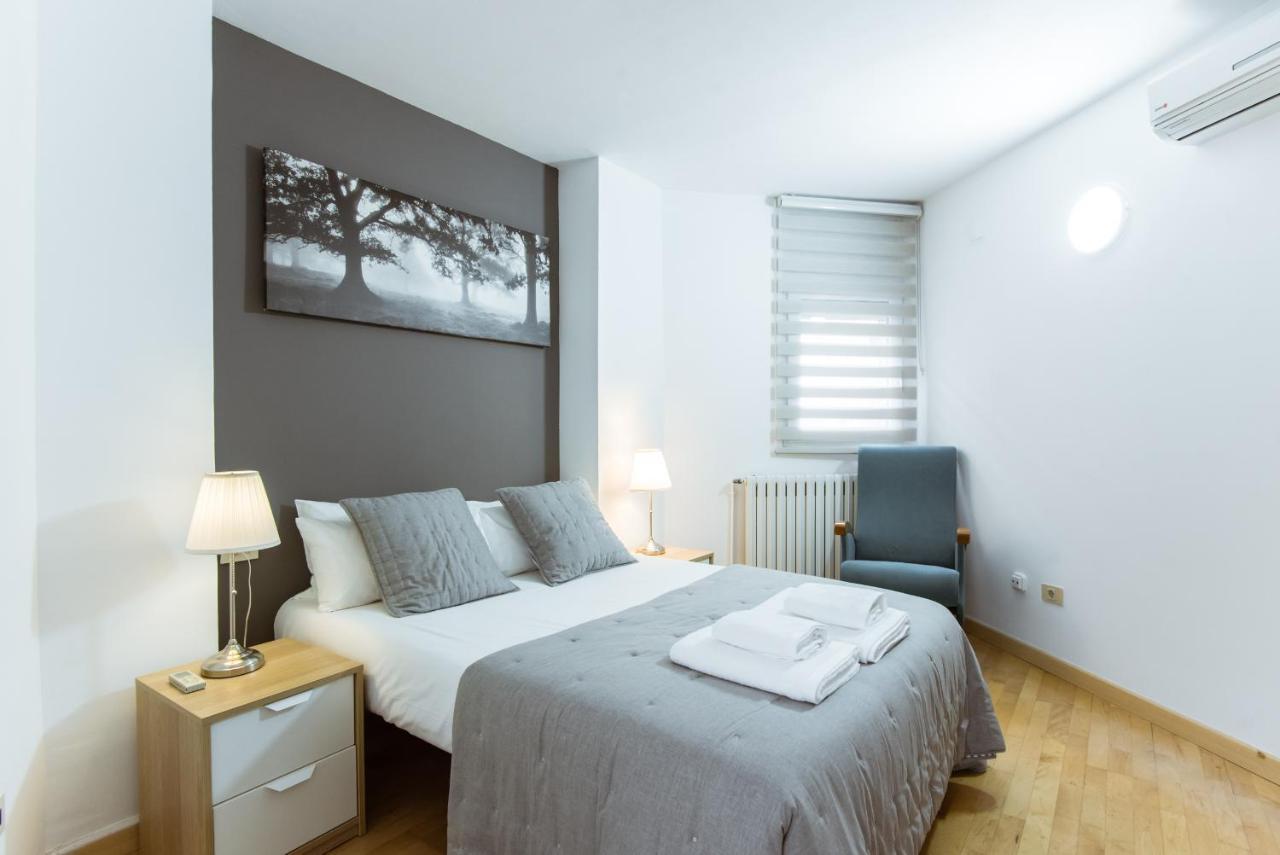 Two Bedroom Townhouse Within 10Min Walk From Beach Барселона Экстерьер фото