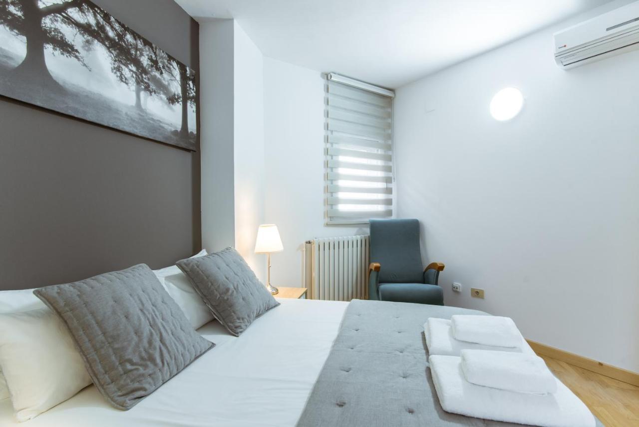 Two Bedroom Townhouse Within 10Min Walk From Beach Барселона Экстерьер фото