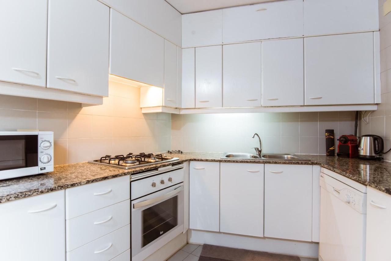 Two Bedroom Townhouse Within 10Min Walk From Beach Барселона Экстерьер фото