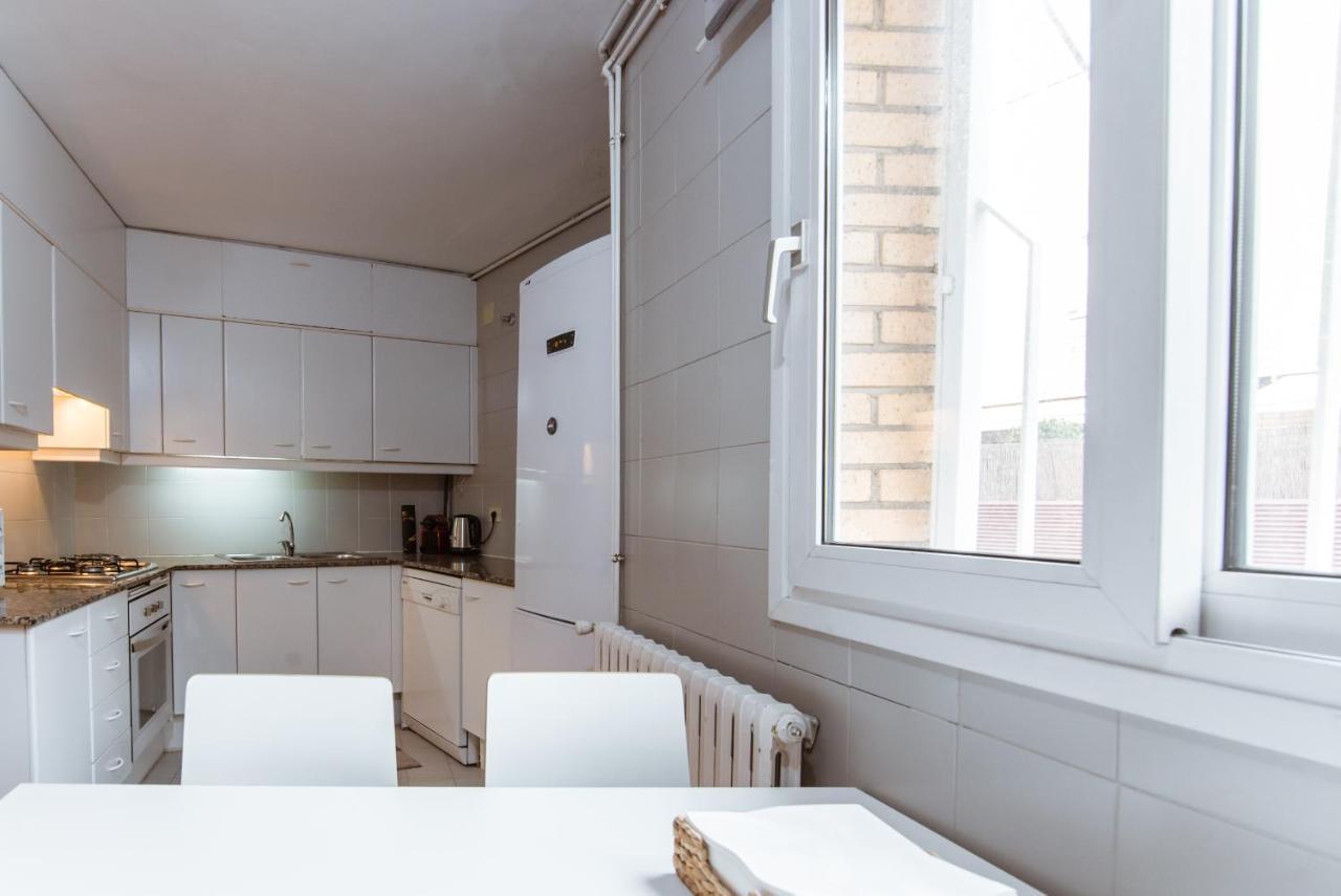 Two Bedroom Townhouse Within 10Min Walk From Beach Барселона Экстерьер фото